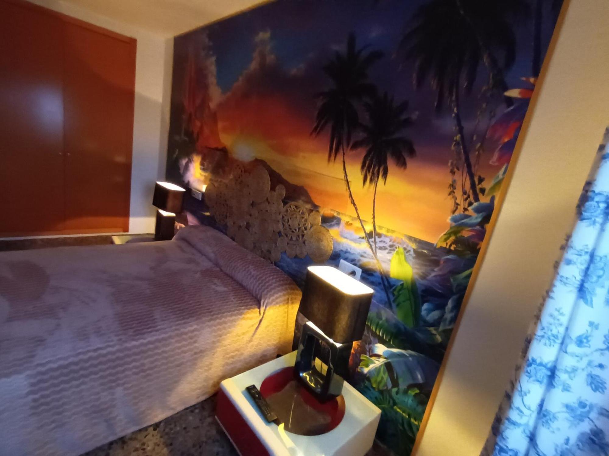 Piso Amplio De 3 Habitaciones, 2 Banos, Ascensor Y Parking Бурріана Екстер'єр фото